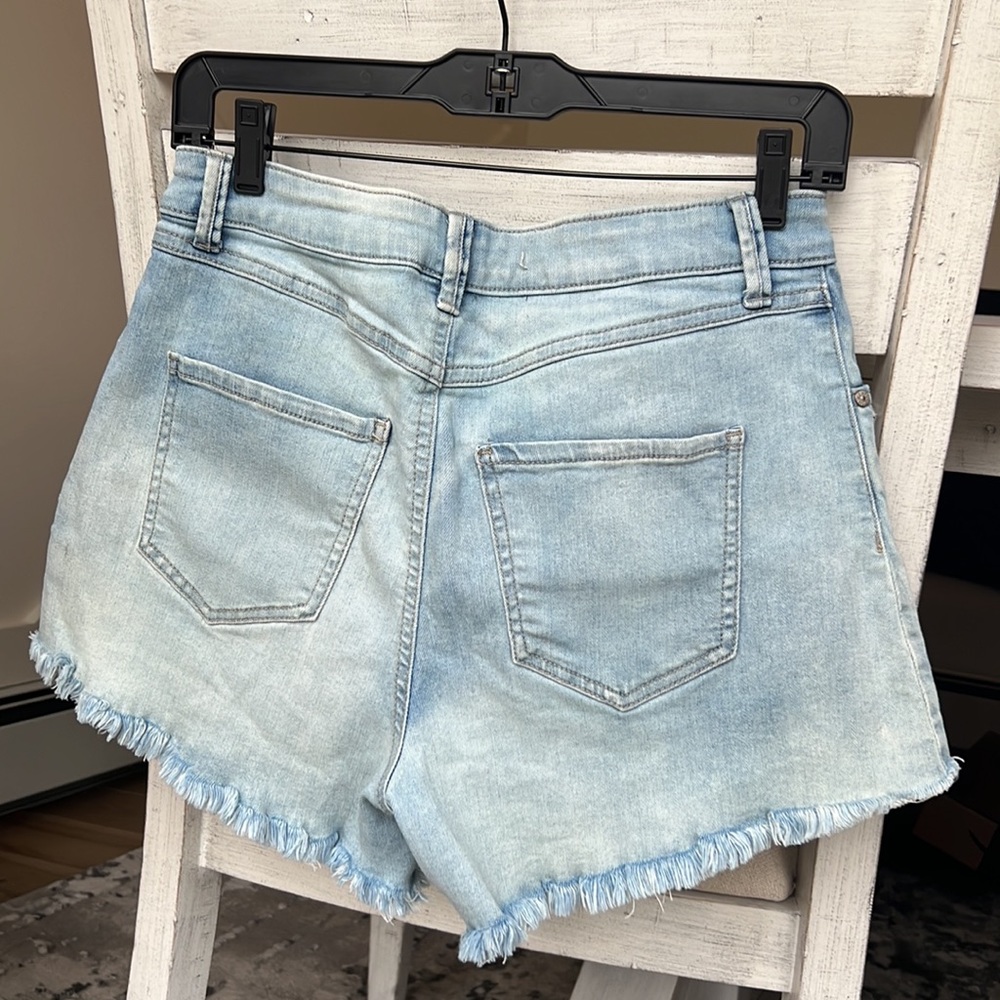 Rewash Vintage Reunion Frayed The Wedge Super
High Rise Shorts Junior Size 7 - Picture 2 of 9